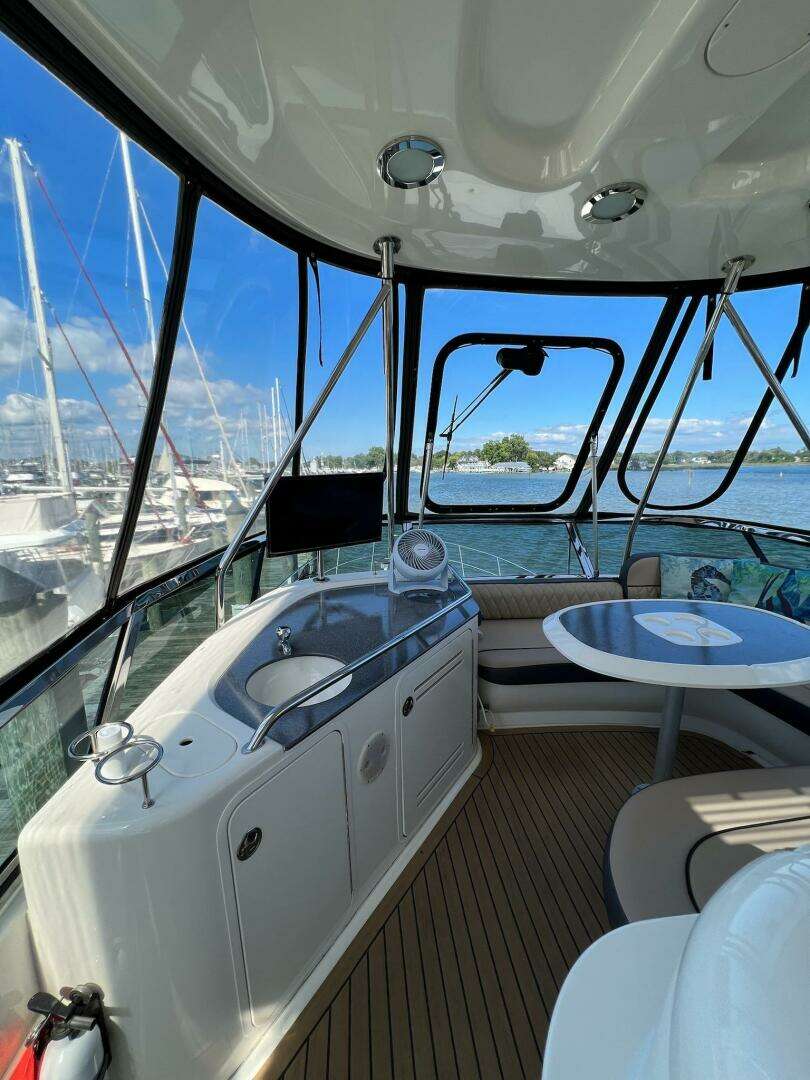 2005 Sea Ray 500 Sedan Bridge - Image 31