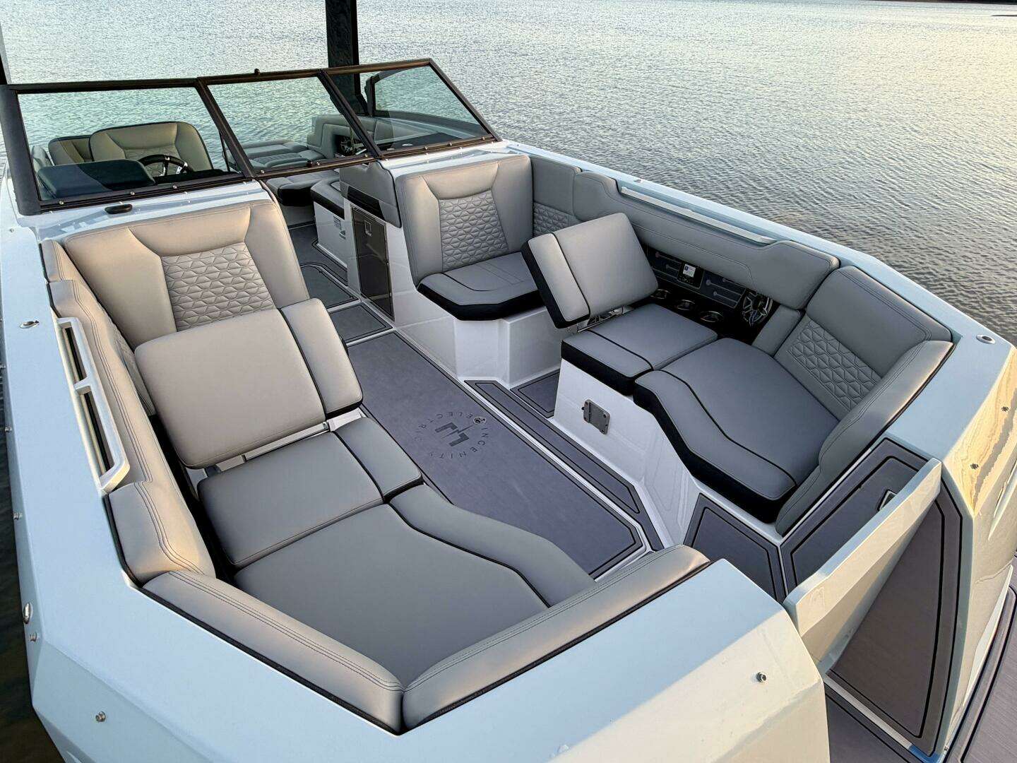2023 Correct Craft Ingenity 23EL2 Electric Boat - Image 42