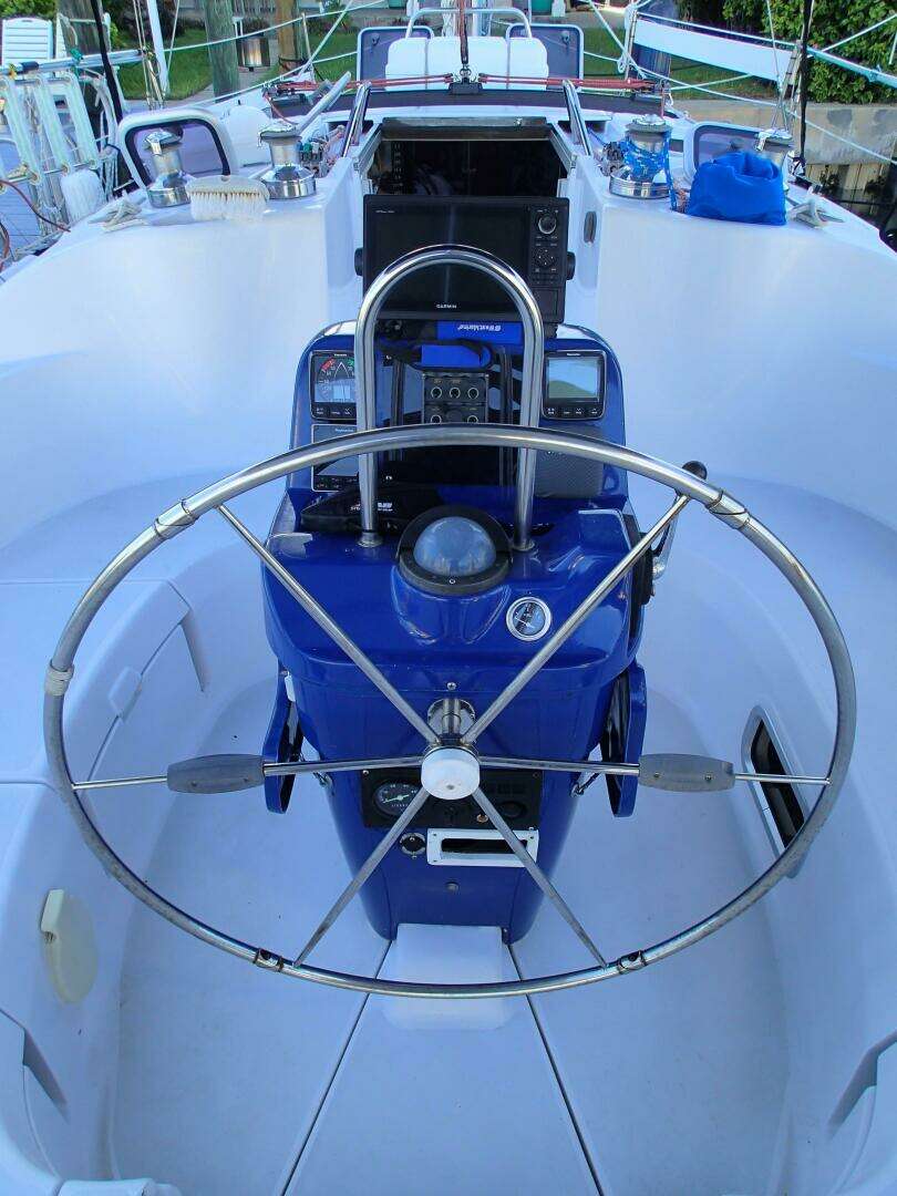 1997 Hunter 376 - Image 24