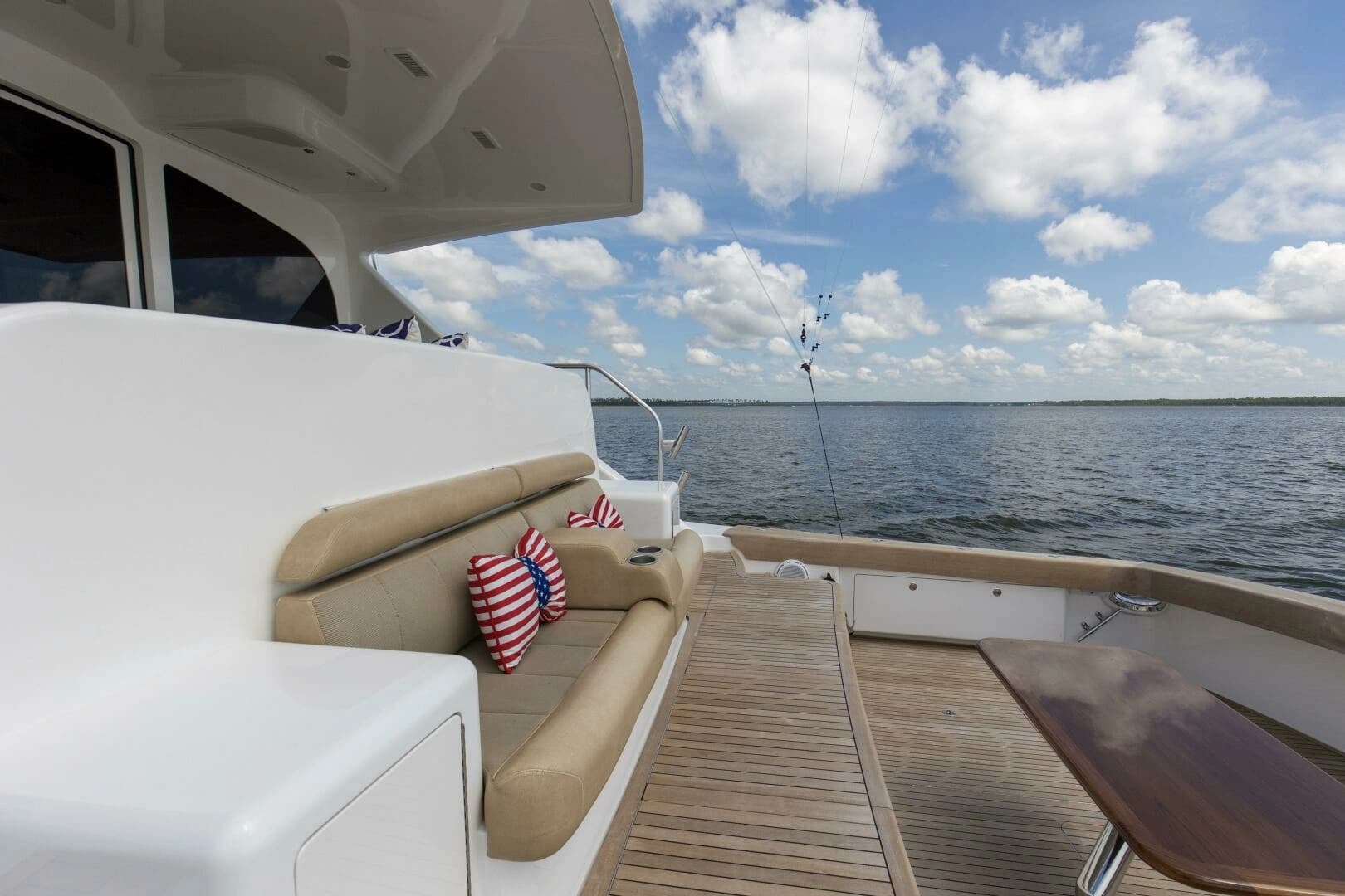 2016 Viking 92 Enclosed Bridge - Image 60
