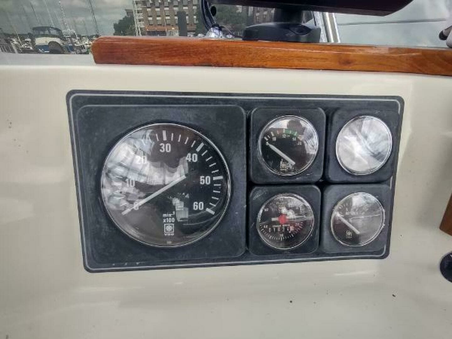 1988 Tollycraft 34 Sport Sedan - Image 33