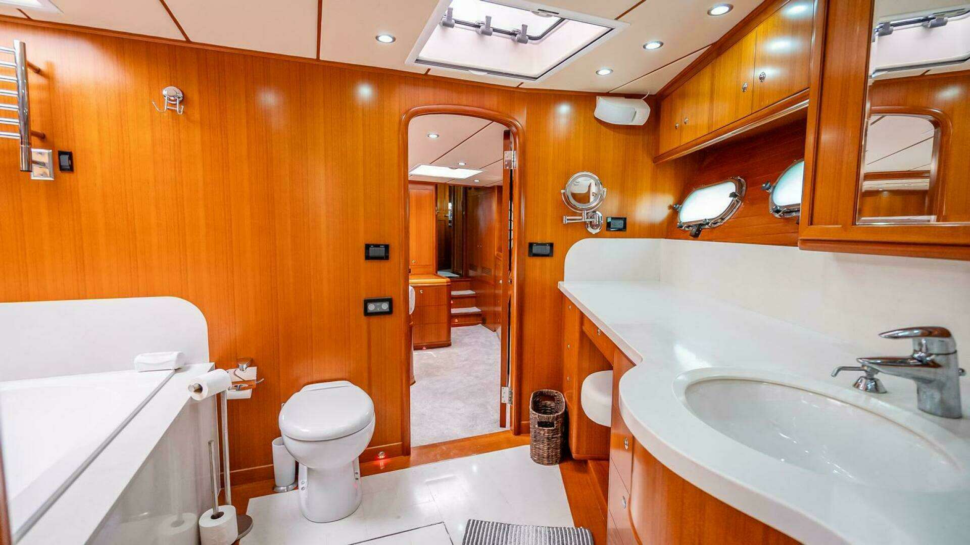 2009 Nordhavn 76 - Image 37