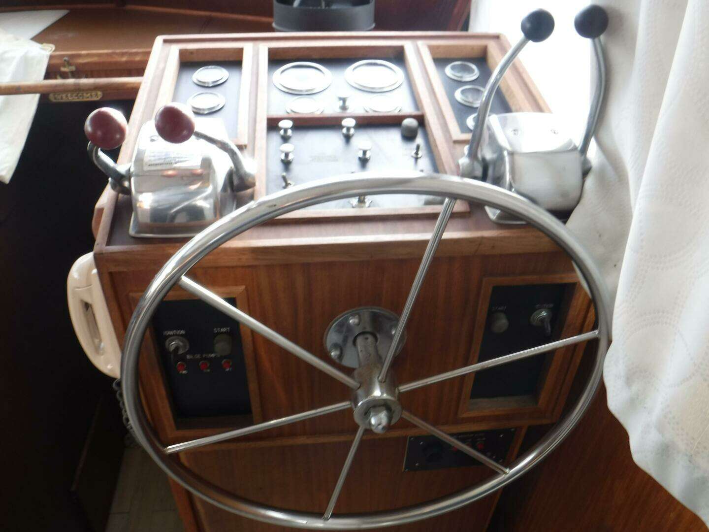 1979 Hatteras 46 Convertible - Image 6