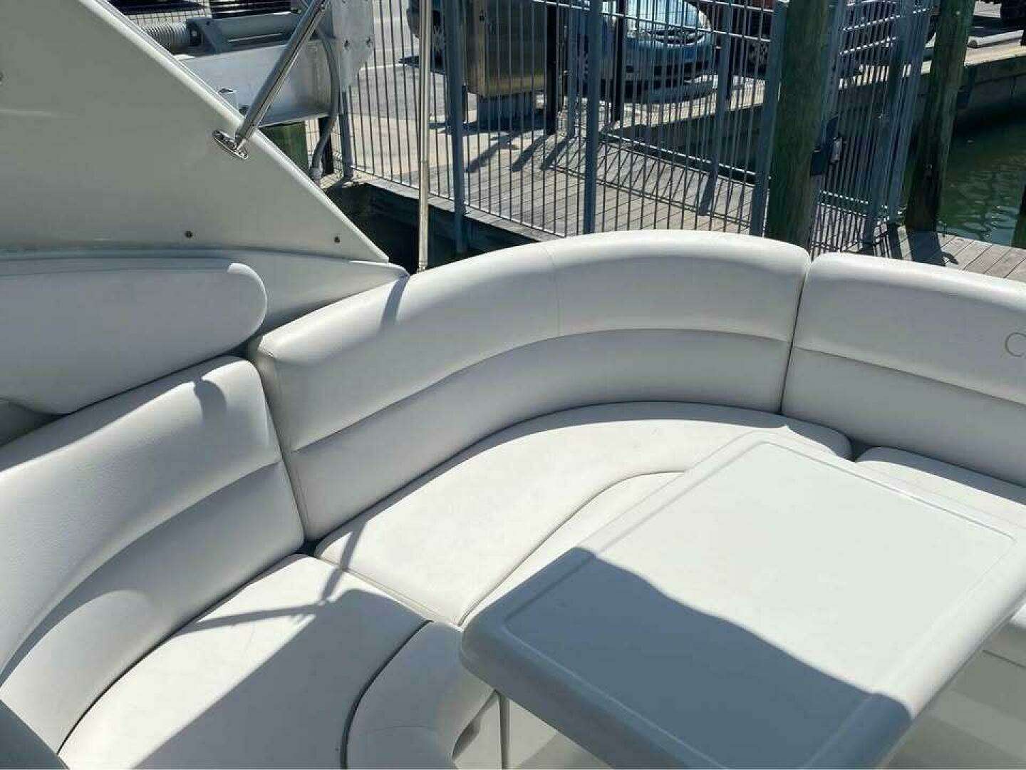 2006 Crownline 340 CR - Image 9