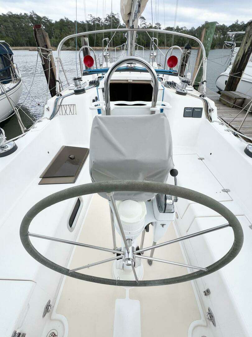 1998 Saga 43 - Image 12