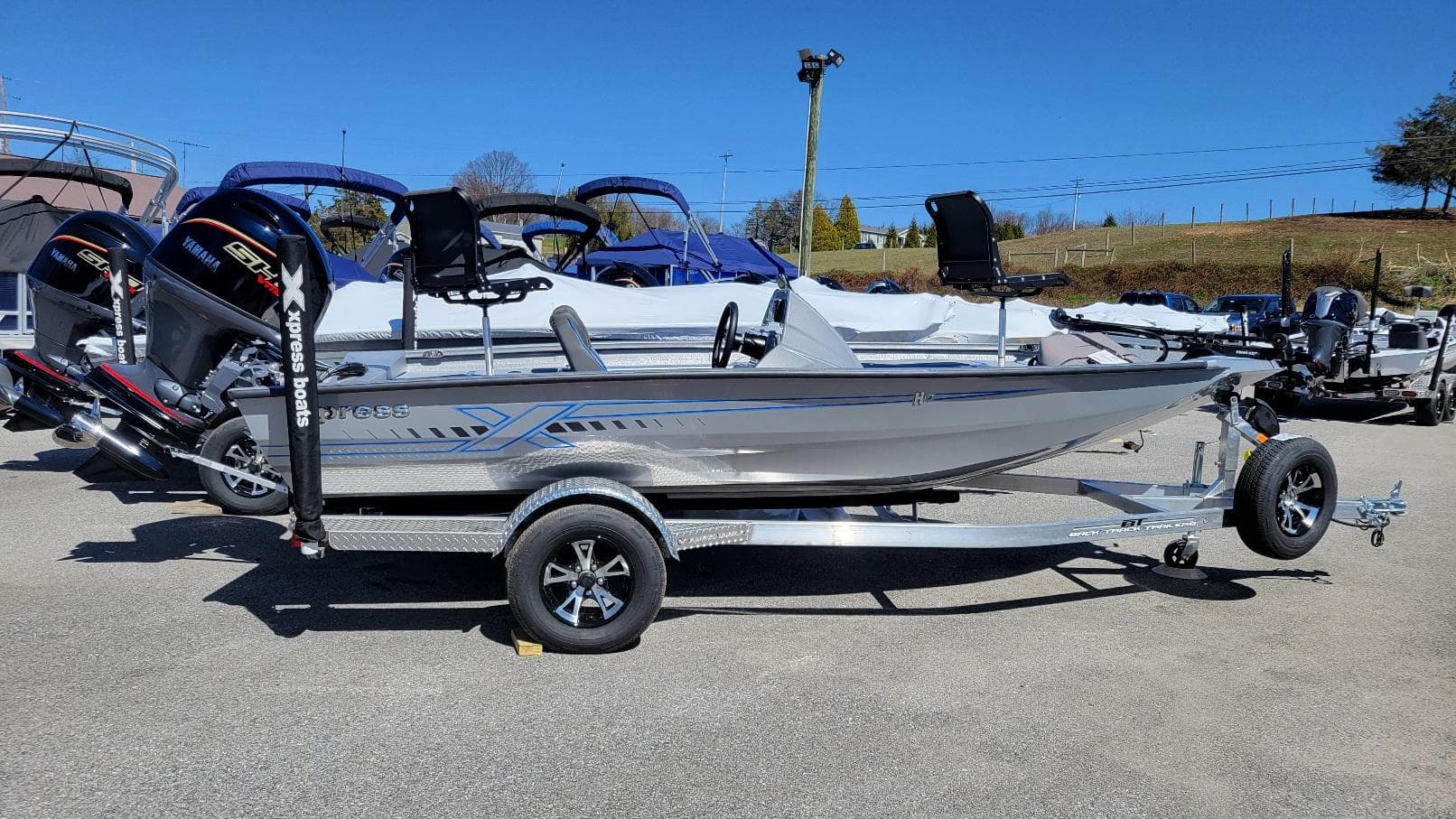 2025 Xpress H17C. 17' Crappie w/ Yamaha Vmax 90 (In Stock!)