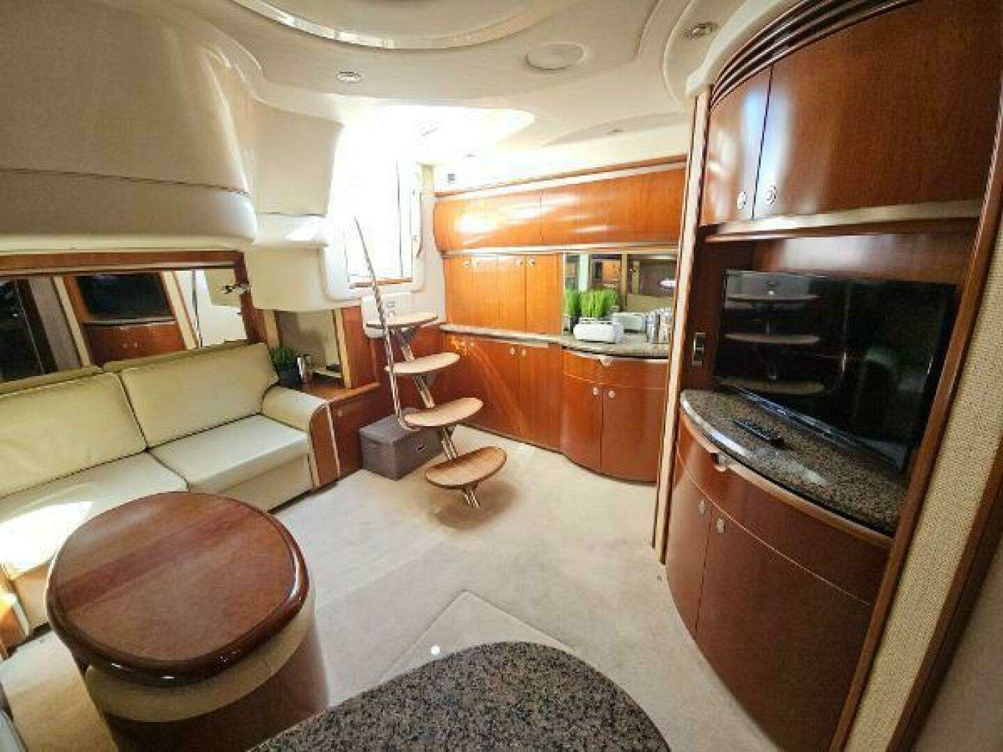 2005 Sea Ray 500 Sundancer - Image 21