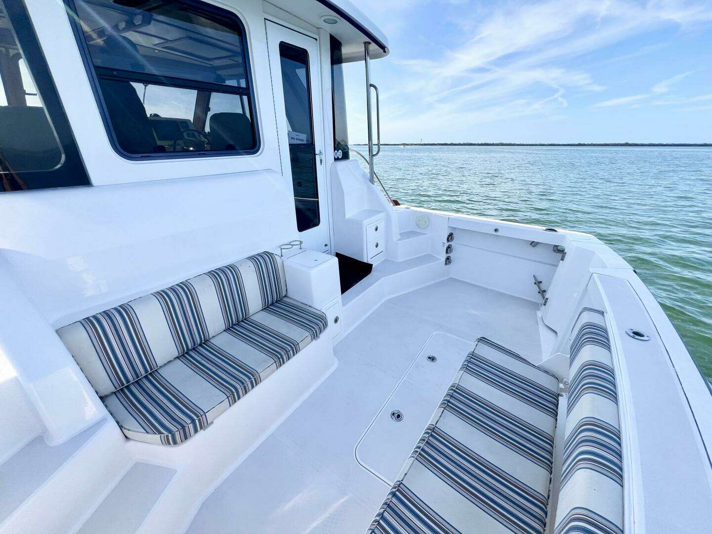 2006 Sabre 38 Hard Top Express - Image 10