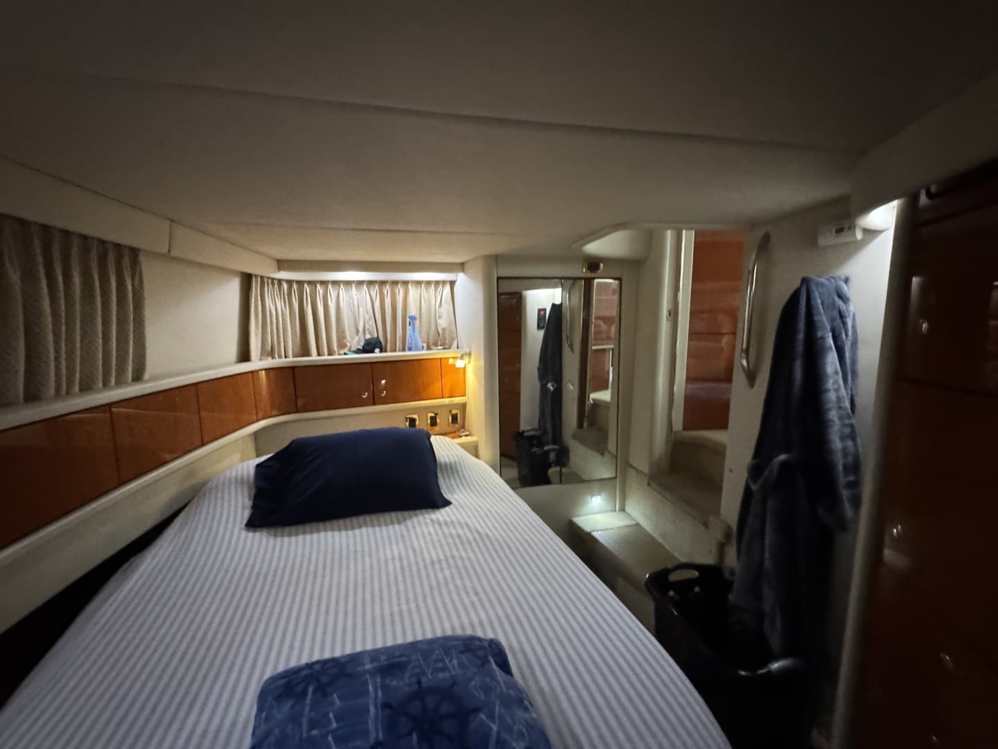 2001 Sea Ray 380 Aft Cabin - Image 58