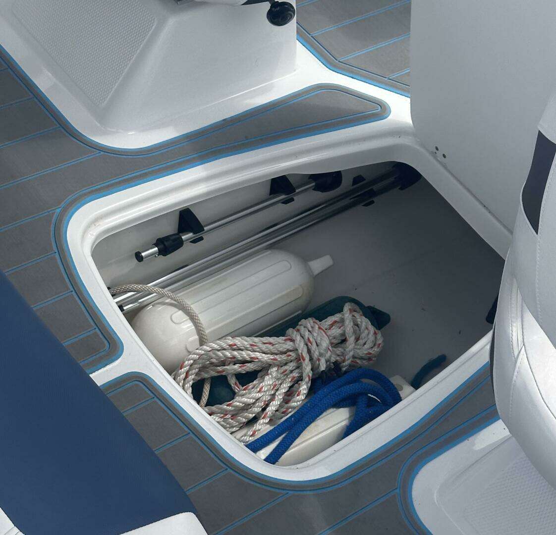 2023 Tahoe 185S - Image 12