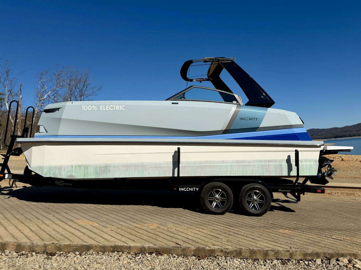 2023 Correct Craft Ingenity 23EL2 Electric Boat - Image 167