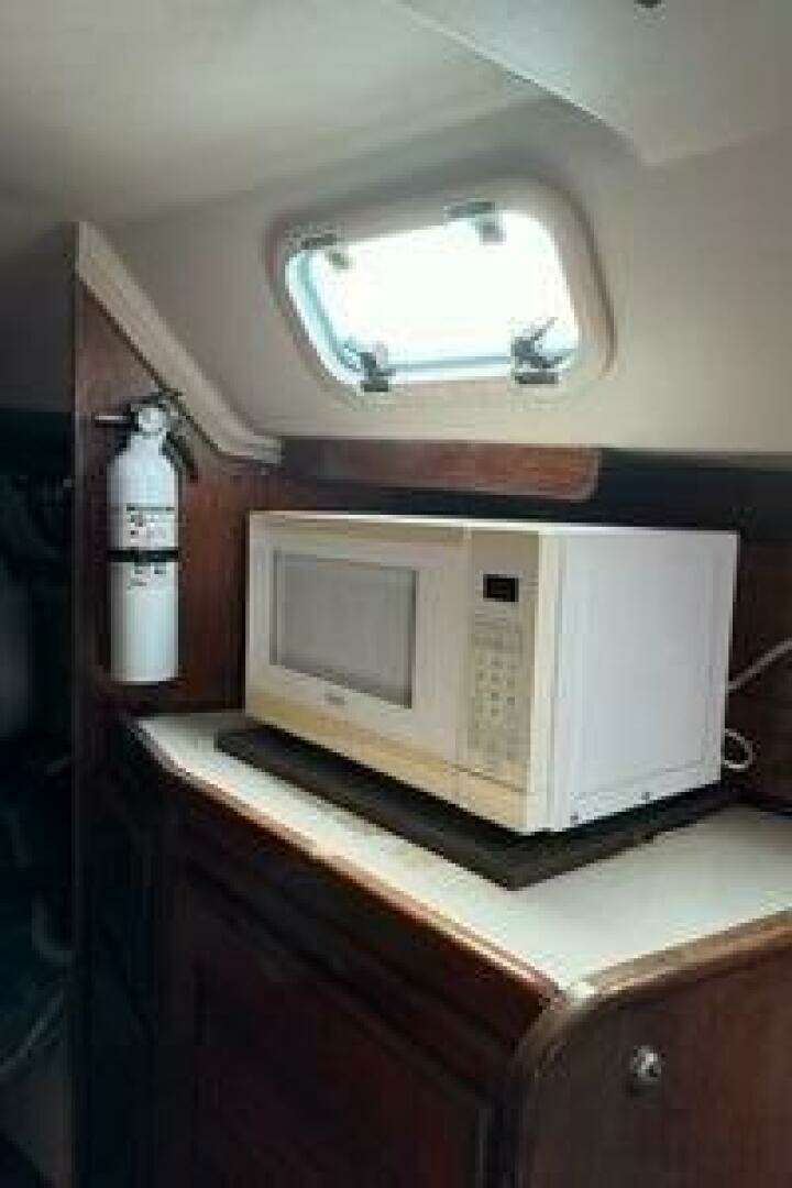 1988 Catalina 30 - Image 20