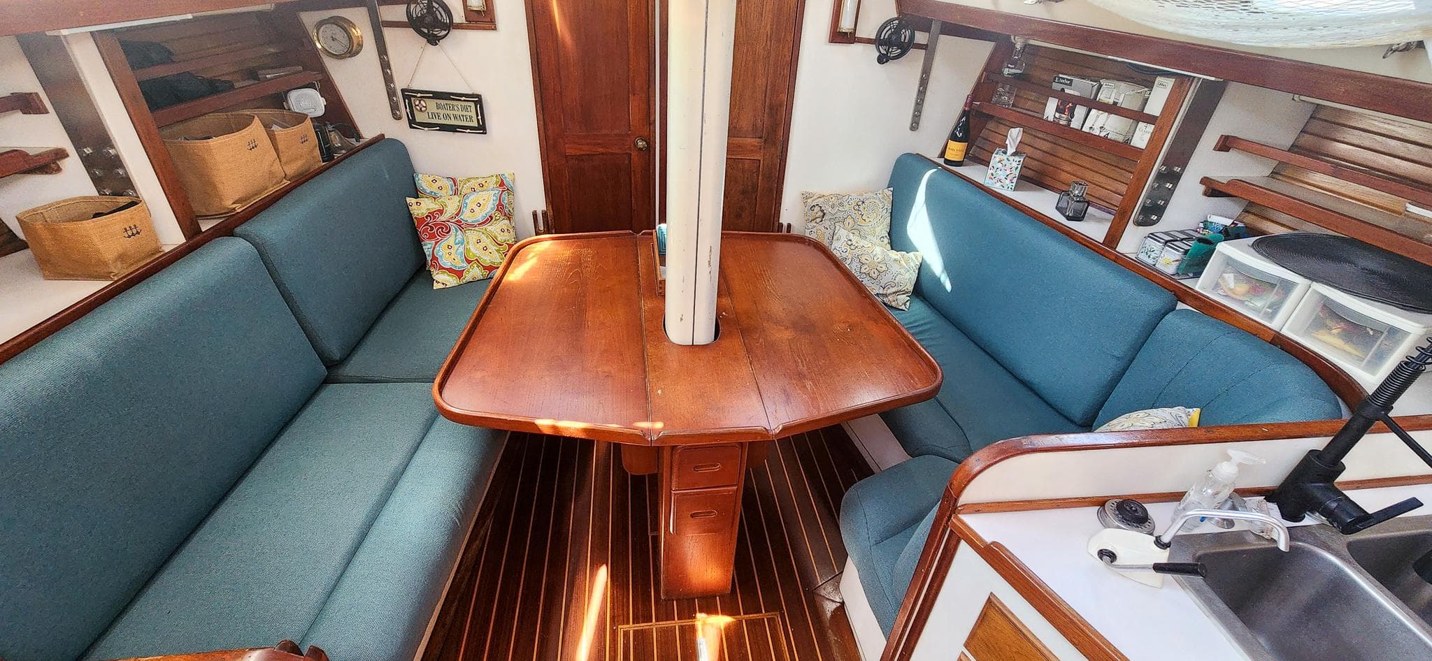 1989 Morgan 44 Center Cockpit - 63