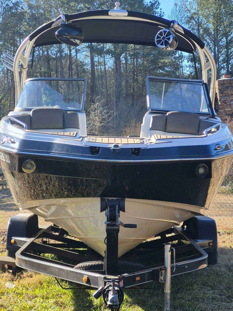 2011 Yamaha Boats 242 Limited S - Image 5