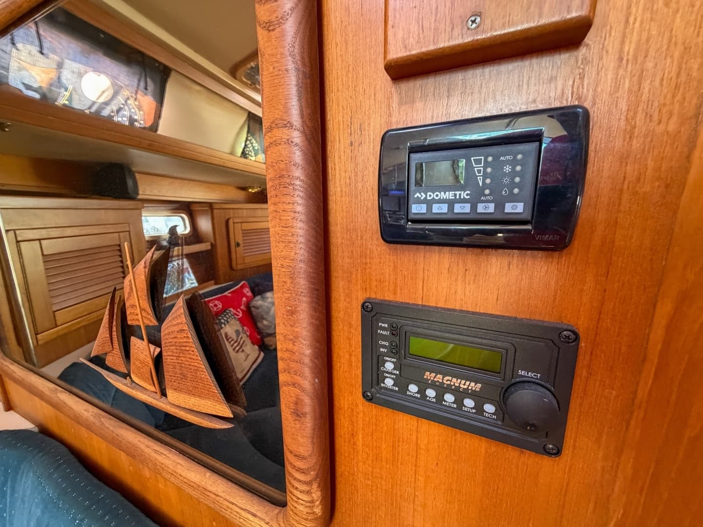 1993 Catalina 42 - Image 9