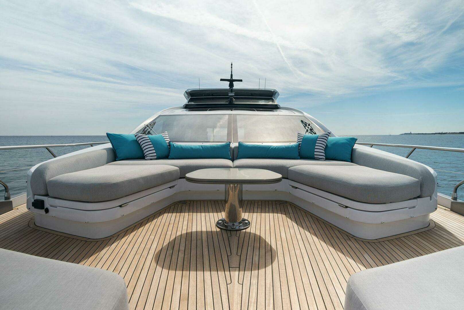 2022 Azimut S8 - Image 14