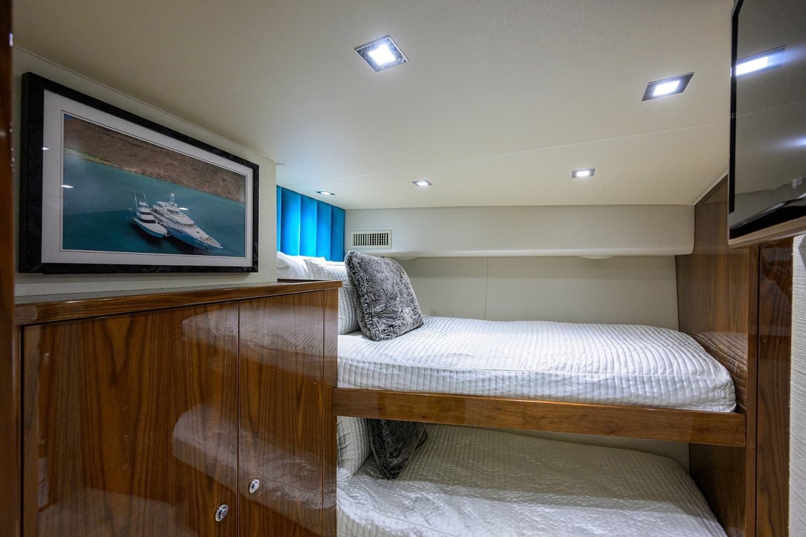 2023 Viking 80 Skybridge - Image 25