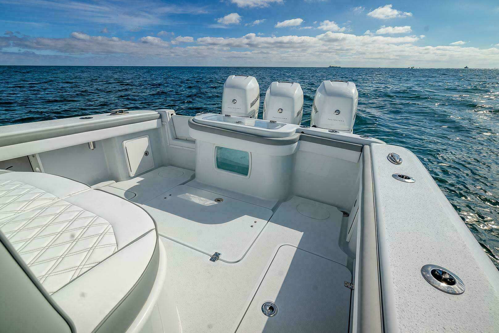 2023 Yellowfin 36 Offshore - Image 14