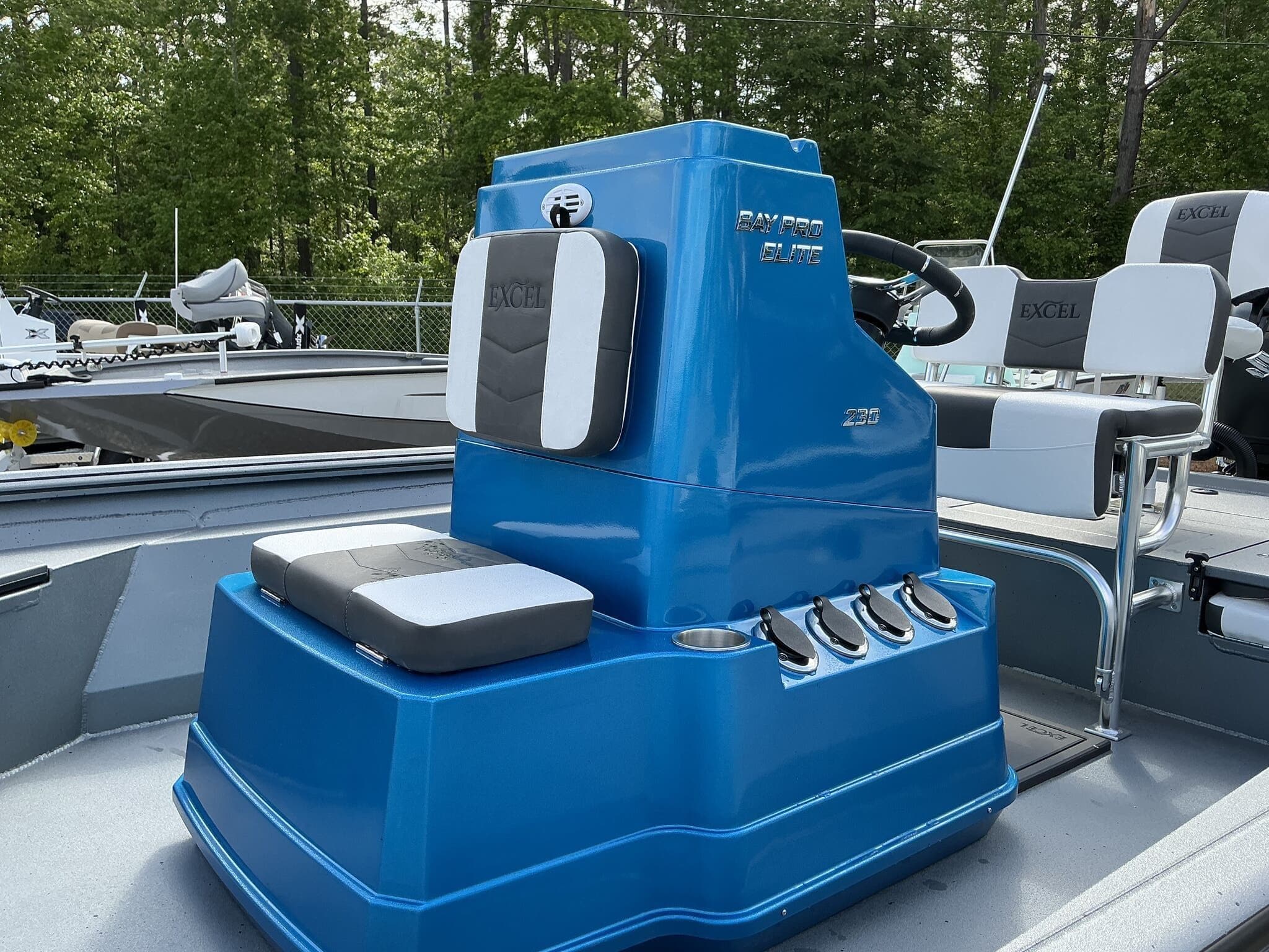 2025 Excel 230 Bay Pro - 14