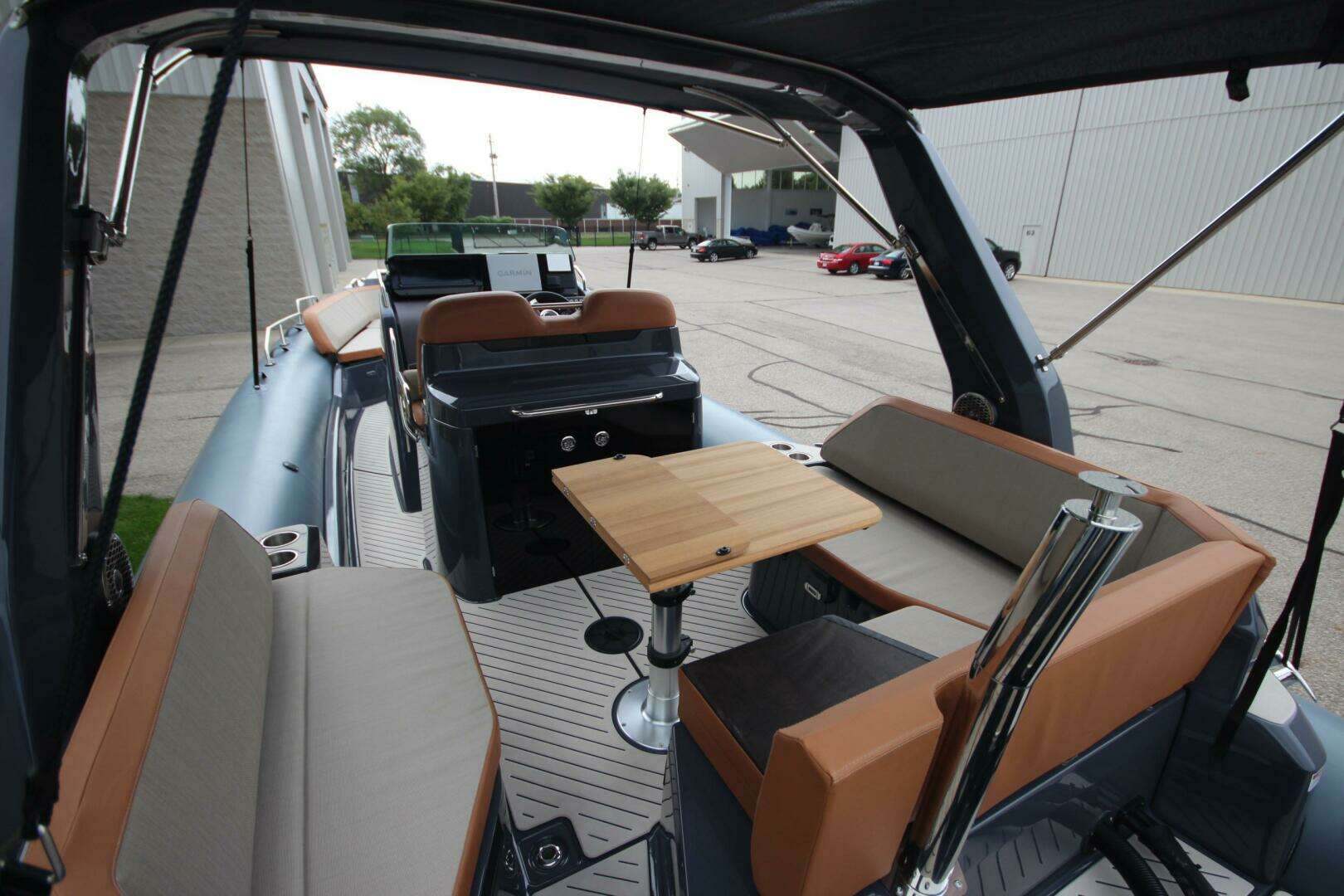 2024 Zodiac Medline 9 NEO - Image 10