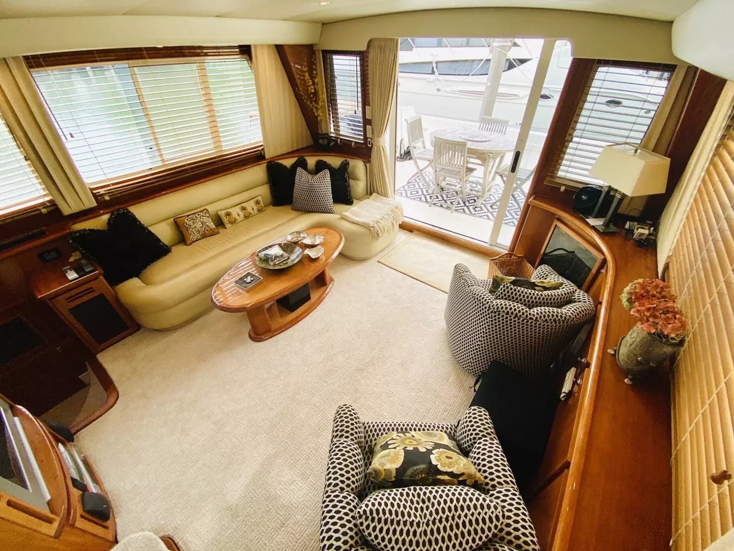 2003 Navigator 5700 Rival - Image 32