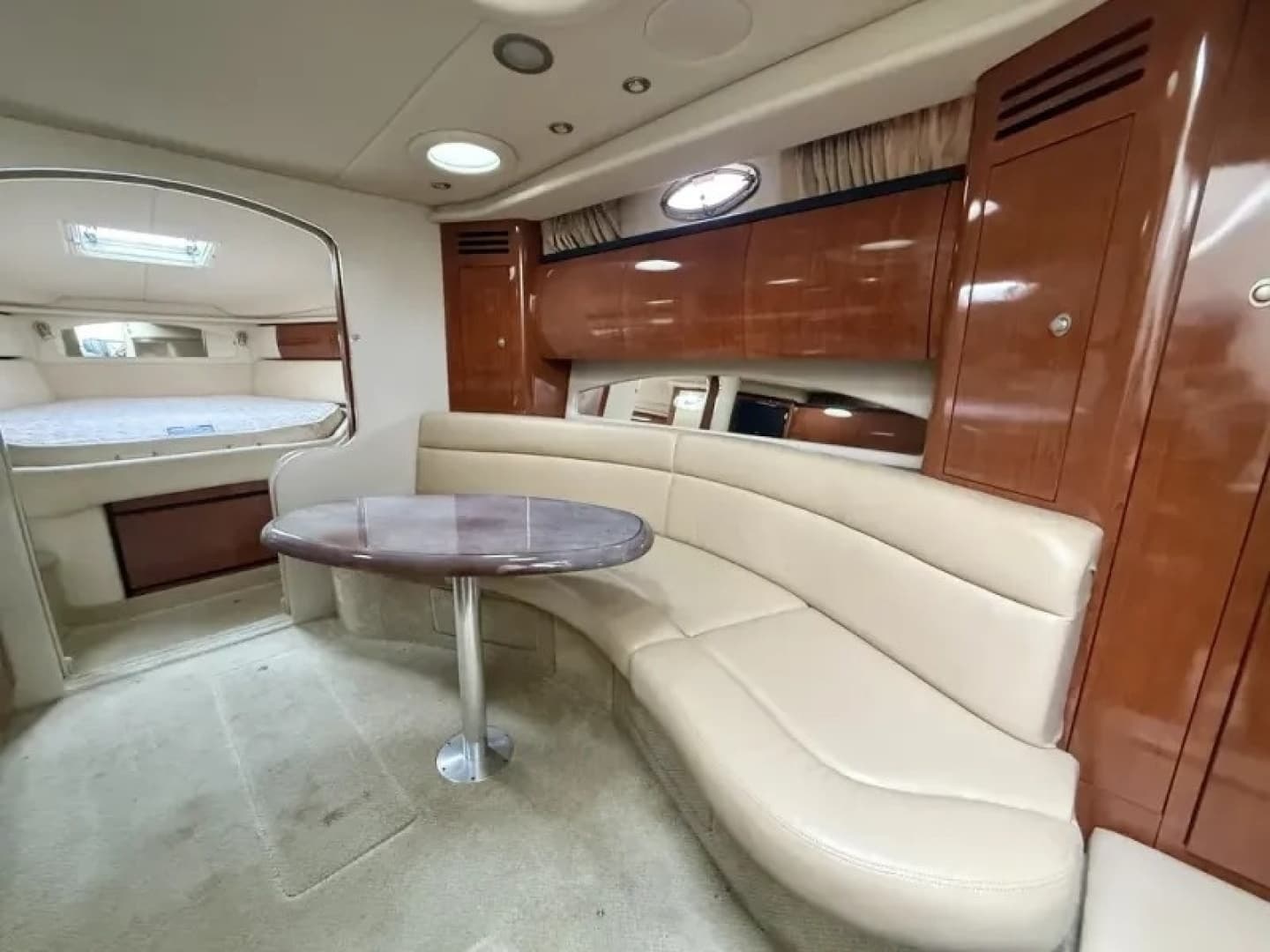 2004 Sea Ray 360 SUNDANCER - Image 40