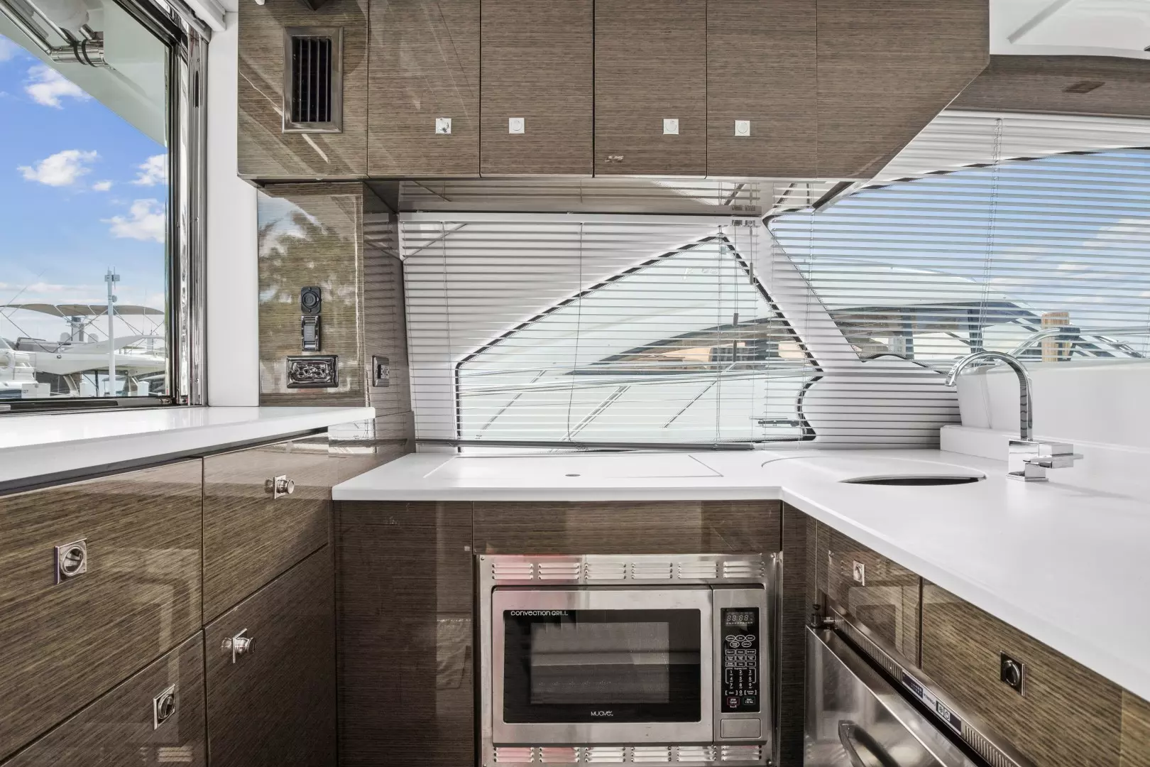 2019 Cruisers 50 Cantius - Image 20