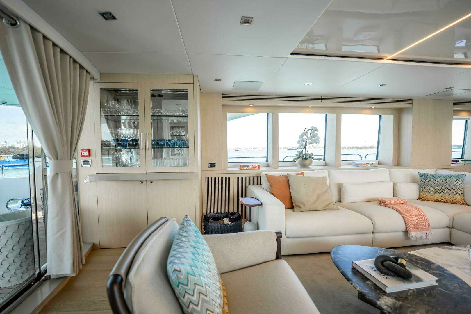 2011 Sunseeker 34 Metre Yacht - Image 29