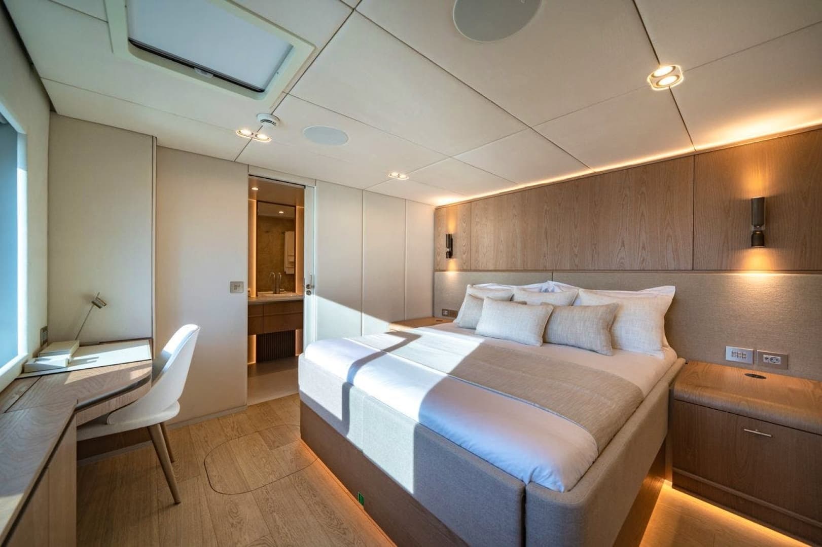 2025 SUNREEF YACHTS Sunreef 100 Power - Image 44