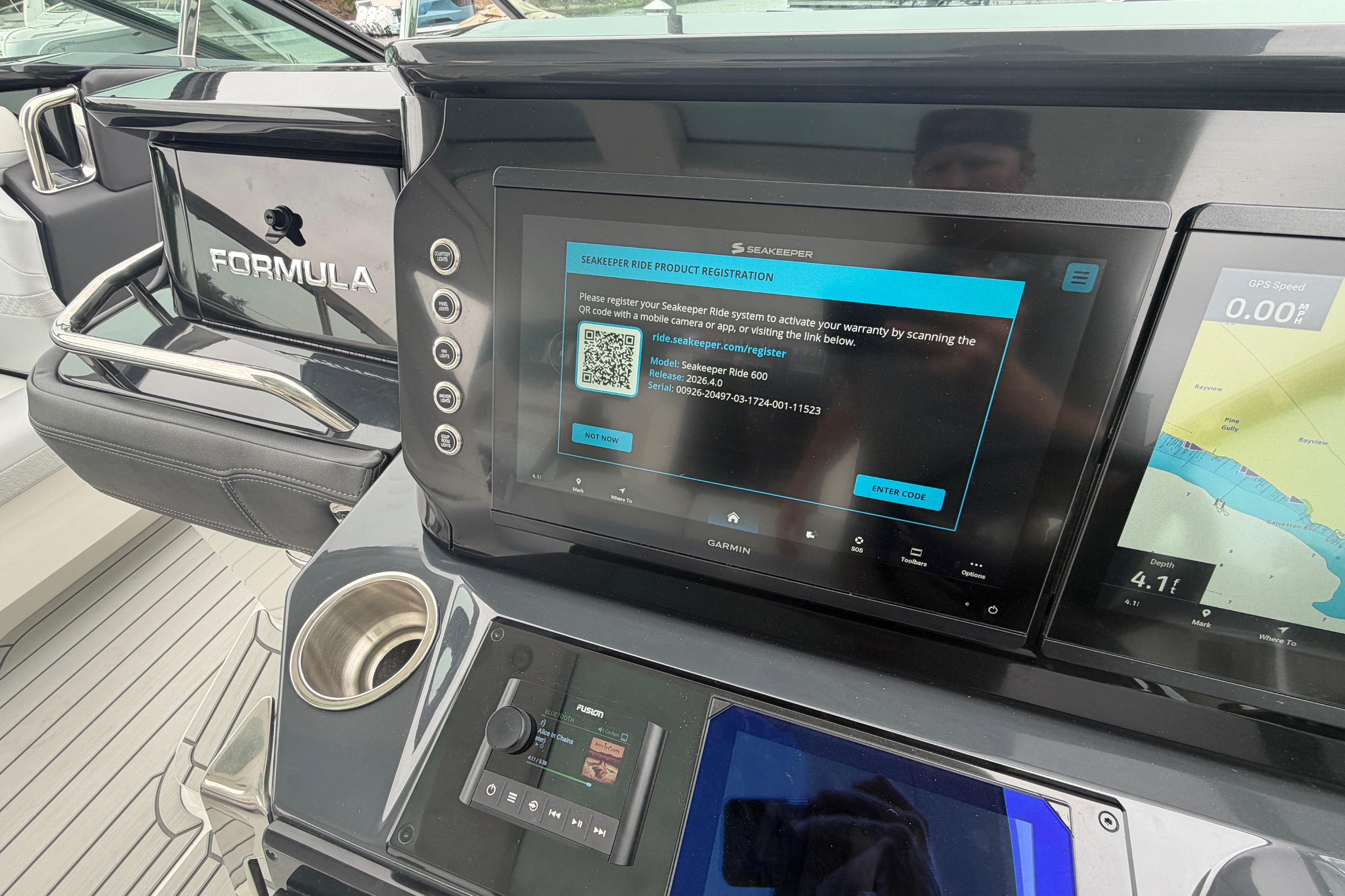 2026 Formula 360 Crossover Bowrider OB dashboard with Seakeeper and Garmin displays.