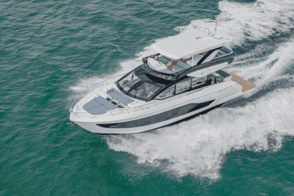 2026 Cruisers Yachts 57 FLY - Image 1