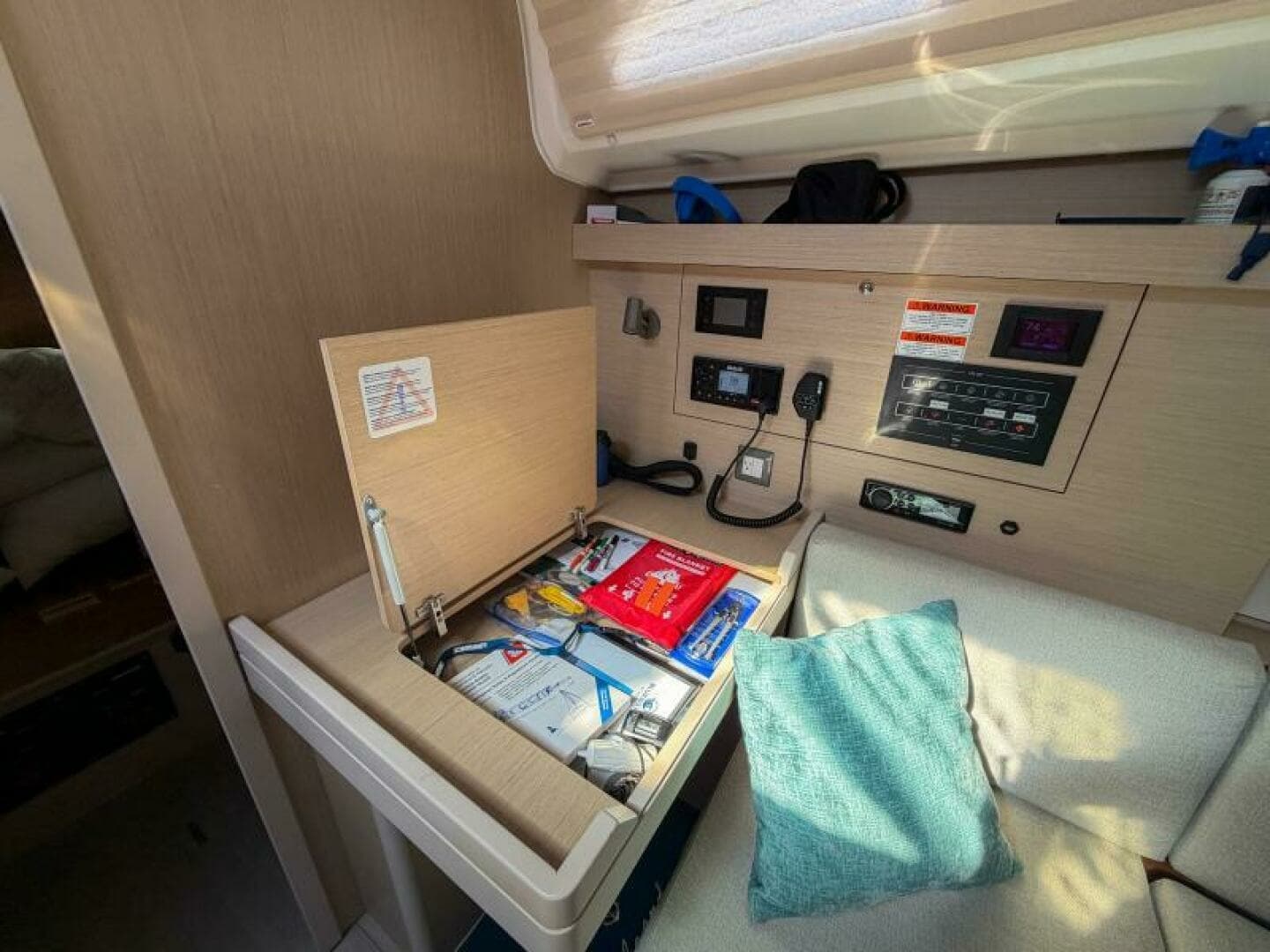 2022 Beneteau 40.1 - Image 38