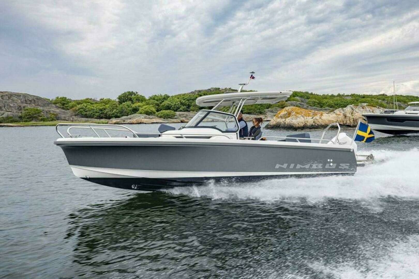 2025 Nimbus Tender 8 - Image 2