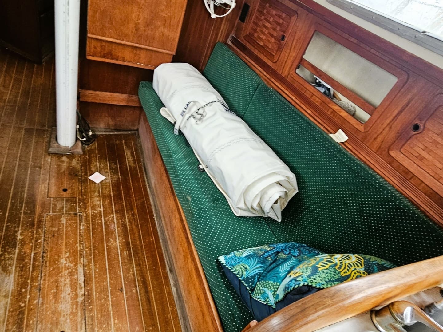 1985 Sabre 34 - Image 11