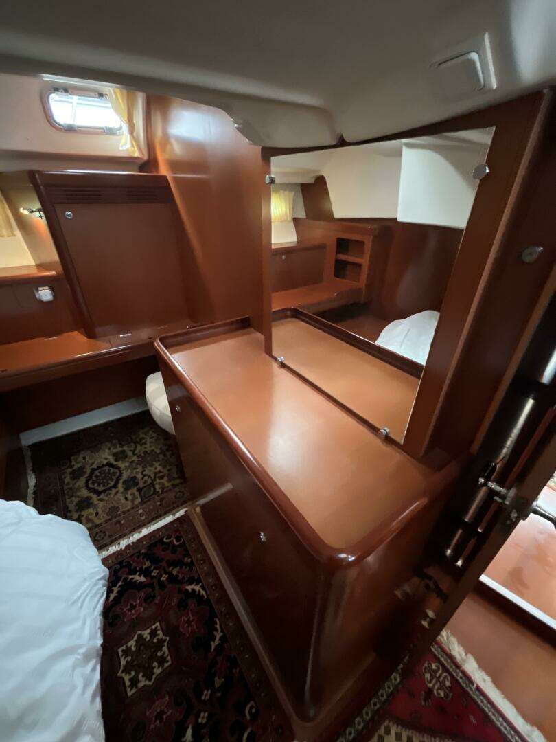 2007 Beneteau 49 - Image 28