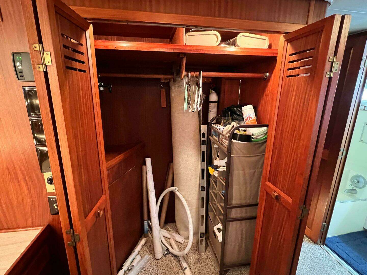1980 Hatteras 58 MY - Image 54