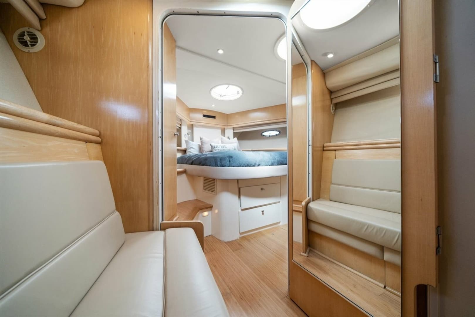 1998 Carver 455 Aft Cabin MY - Image 85