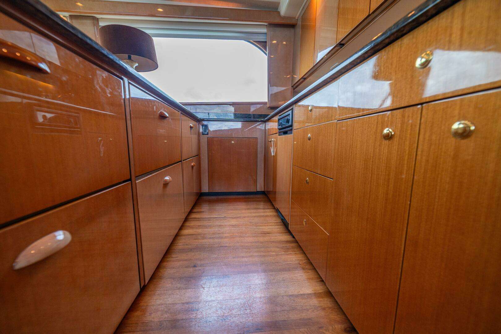 2004 Viking 61 Convertible - Image 33