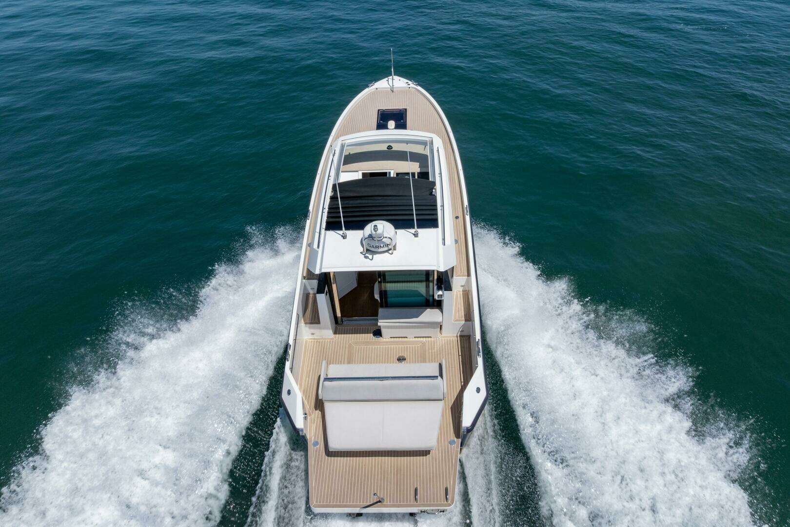 2023 Delta Powerboats 33 Coupe - Image 9
