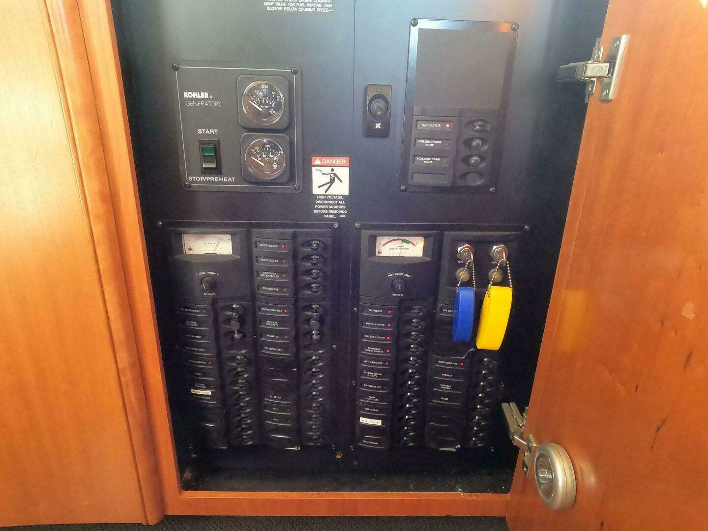 2003 Meridian 34 Convertible - Image 37
