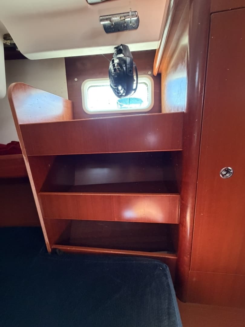2006 Beneteau 423 - Image 116