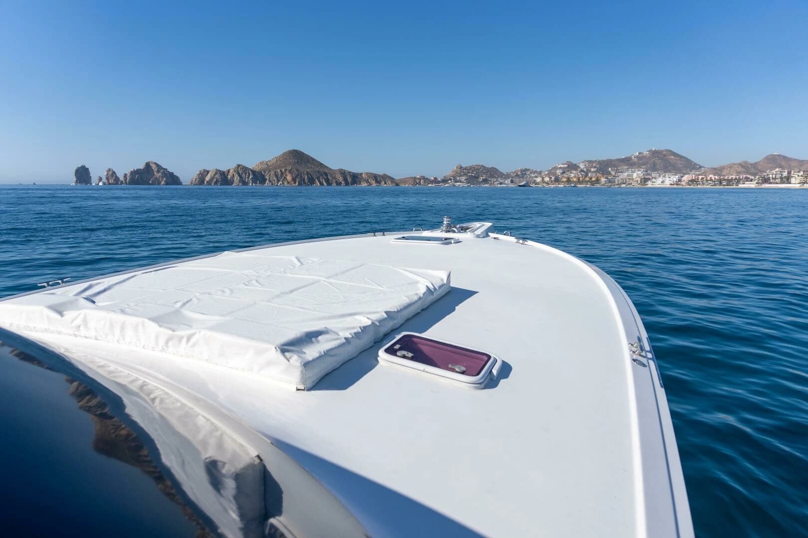 2001 Hatteras 60 Convertible - Image 43