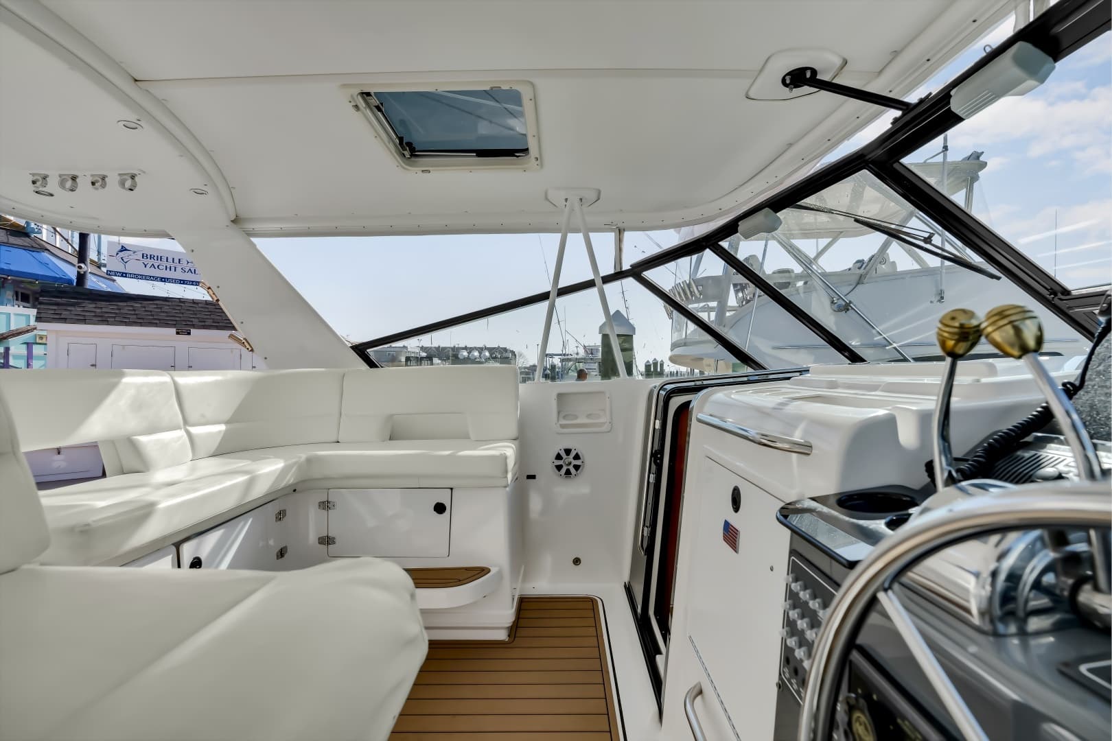 2002 Tiara Yachts 4100 Open - Image 32