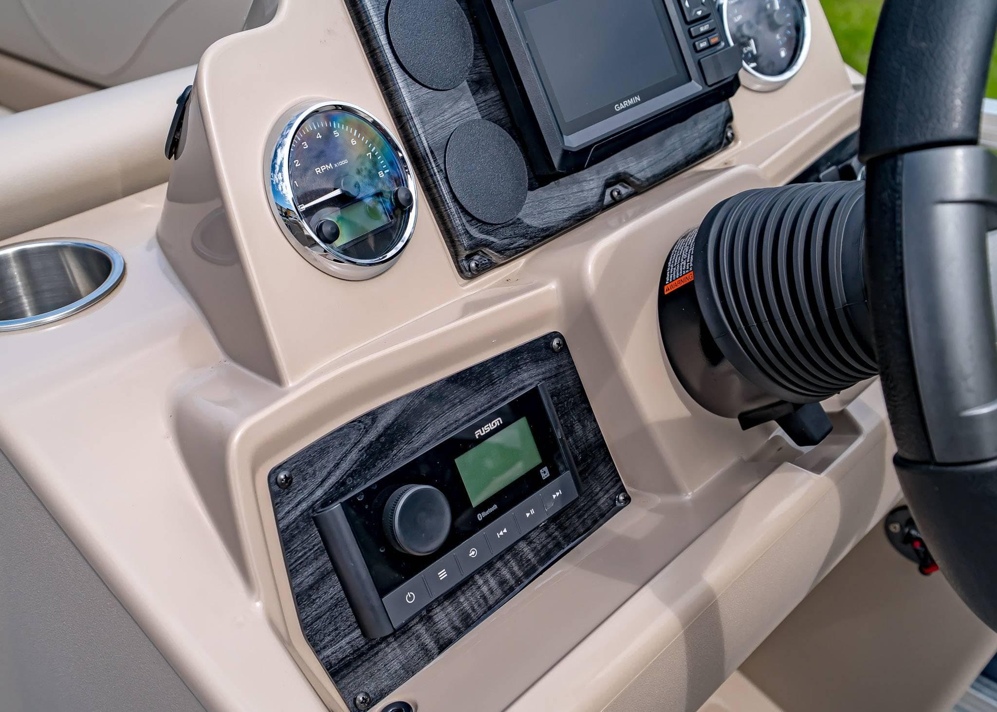 2025 Tahoe Pontoon STX 19 Crusie - 13