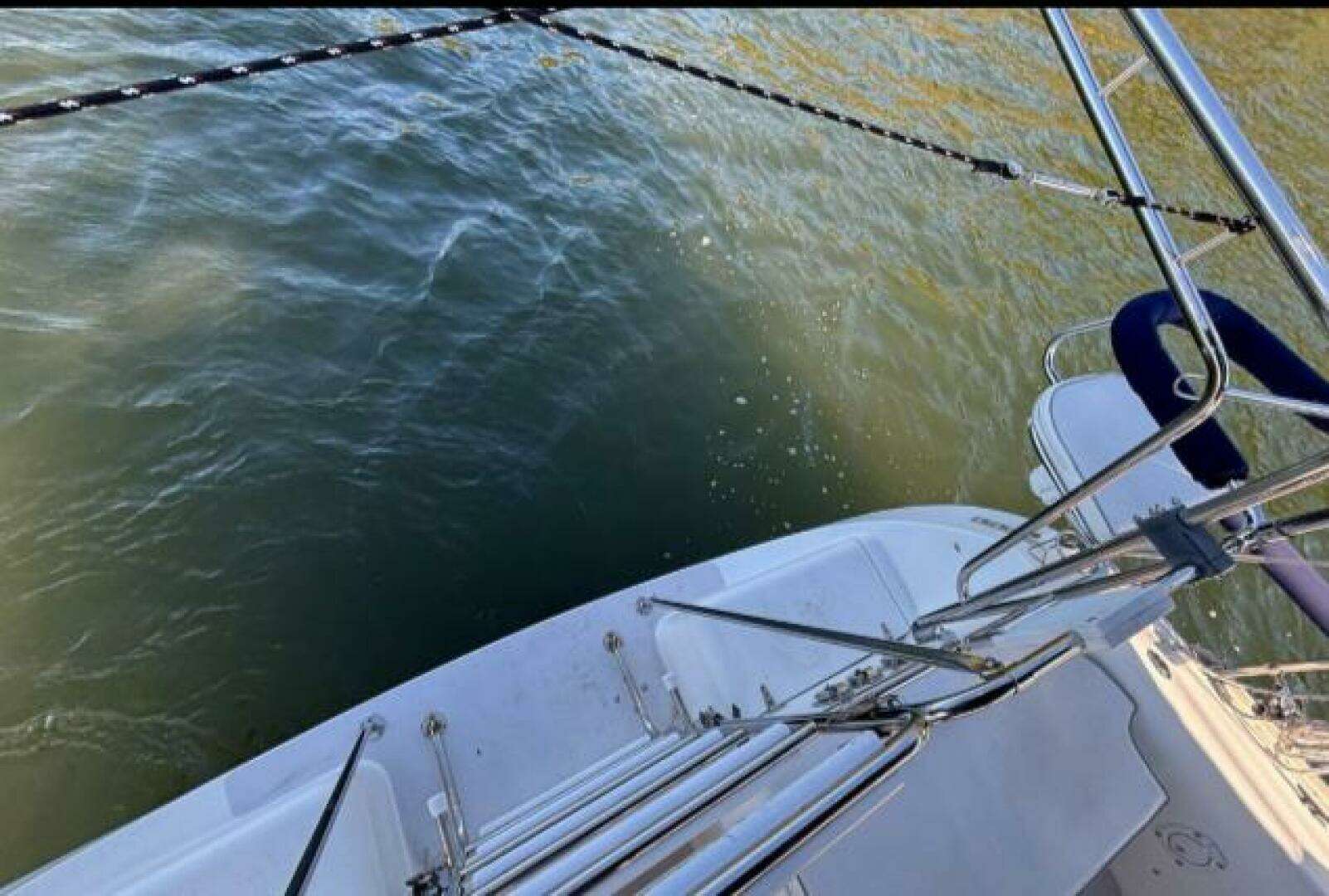 2004 Catalina 400 - Image 23