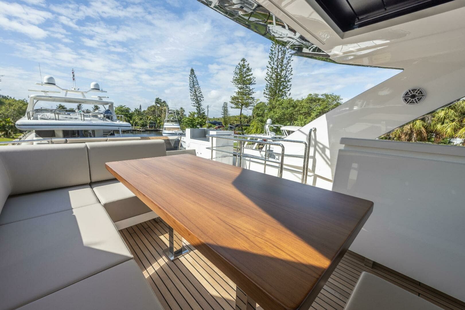 2024 Astondoa 66 Flybridge - Image 24