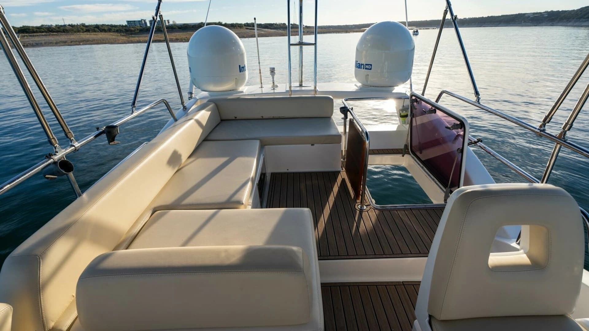 2013 Azimut 40 Flybridge - Image 61