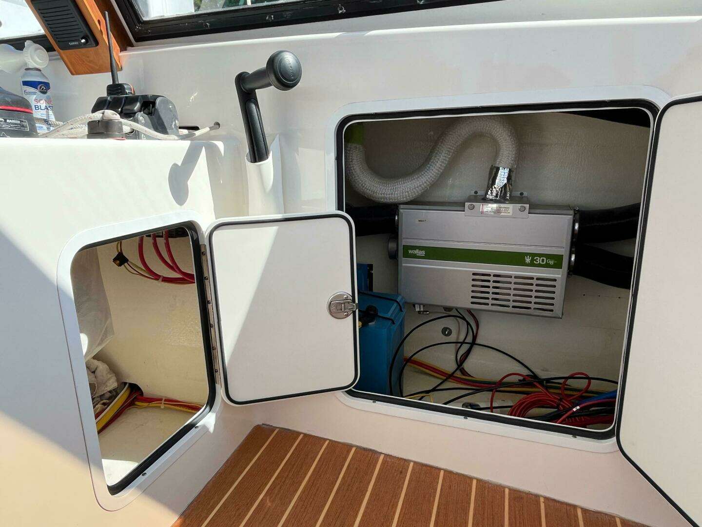 2018 Maine Cat 38 - Image 38