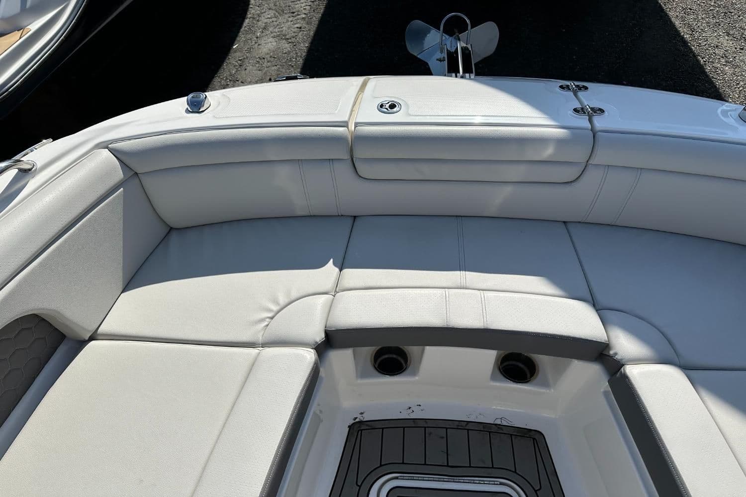 2023 Sea Ray SDX 290 Outboard - 49