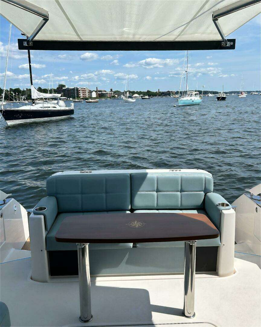 2017 Tiara Yachts C39 Coupe - Image 7